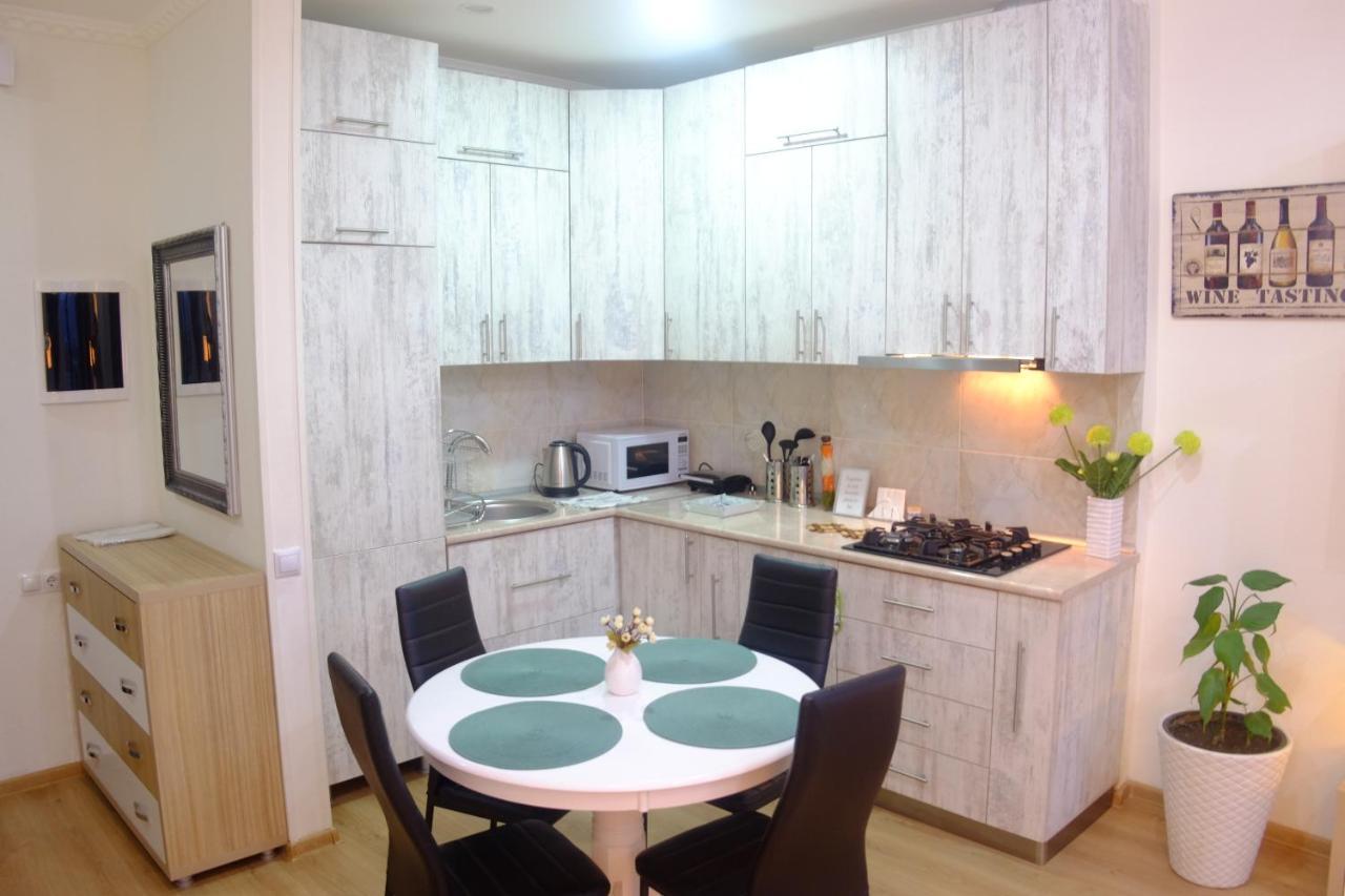 Ameri Plaza Green Apartments Тбілісі Екстер'єр фото